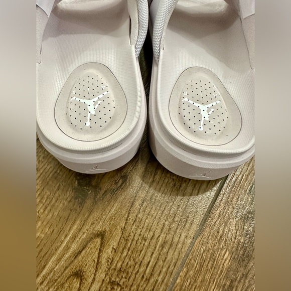 Jordan Sophia Women’s Slide Sandal 7 Venice Off white slide sandal - Picture 8 of 10